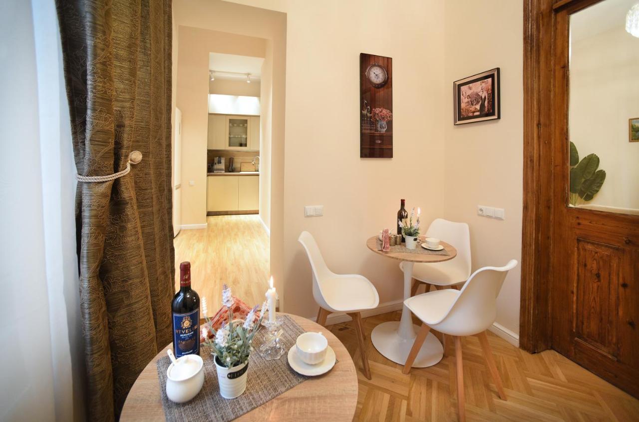 טביליסי City Lux Hotel מראה חיצוני תמונה