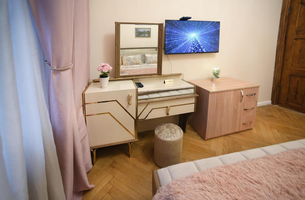 טביליסי City Lux Hotel מראה חיצוני תמונה