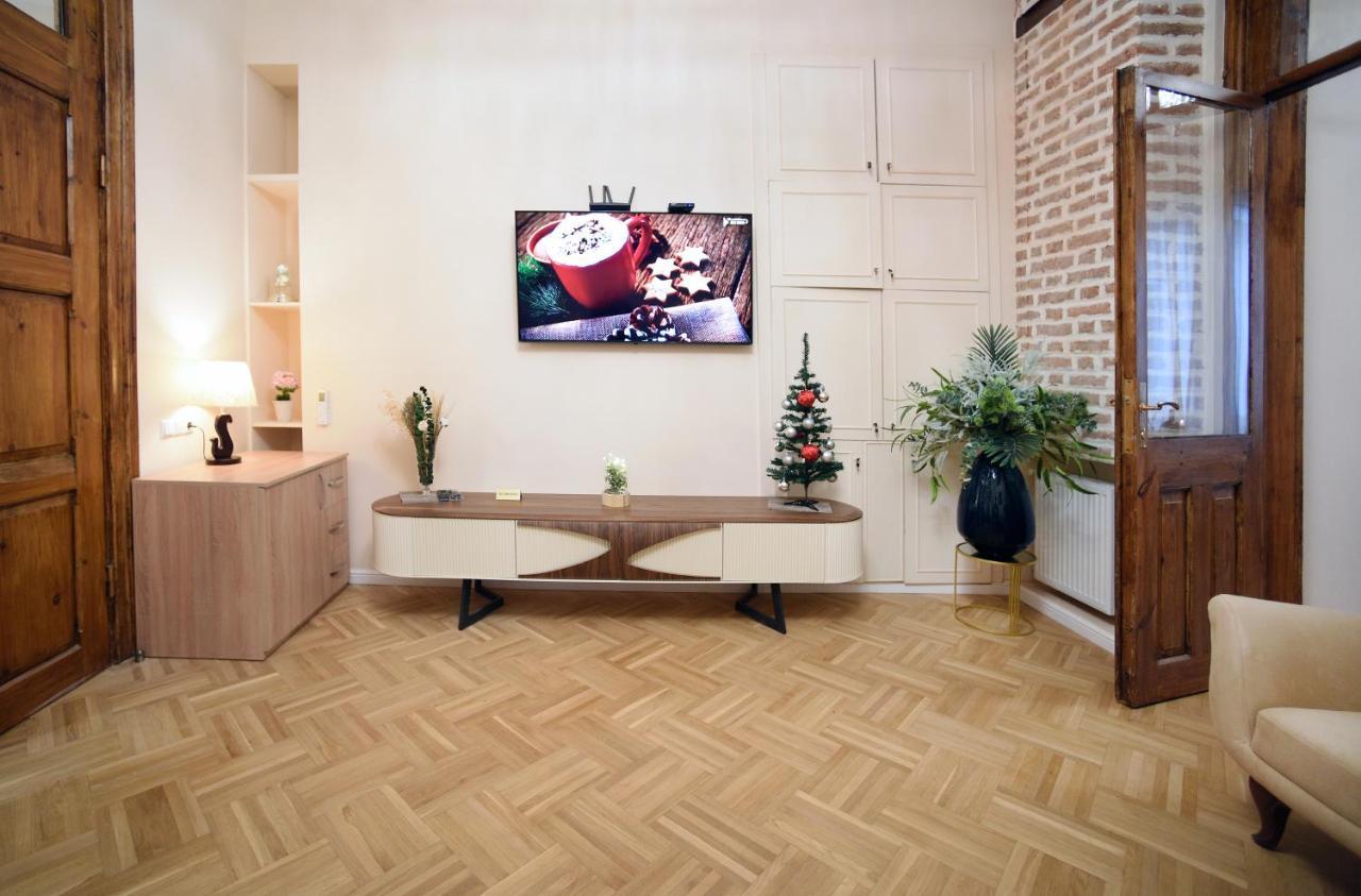 טביליסי City Lux Hotel מראה חיצוני תמונה